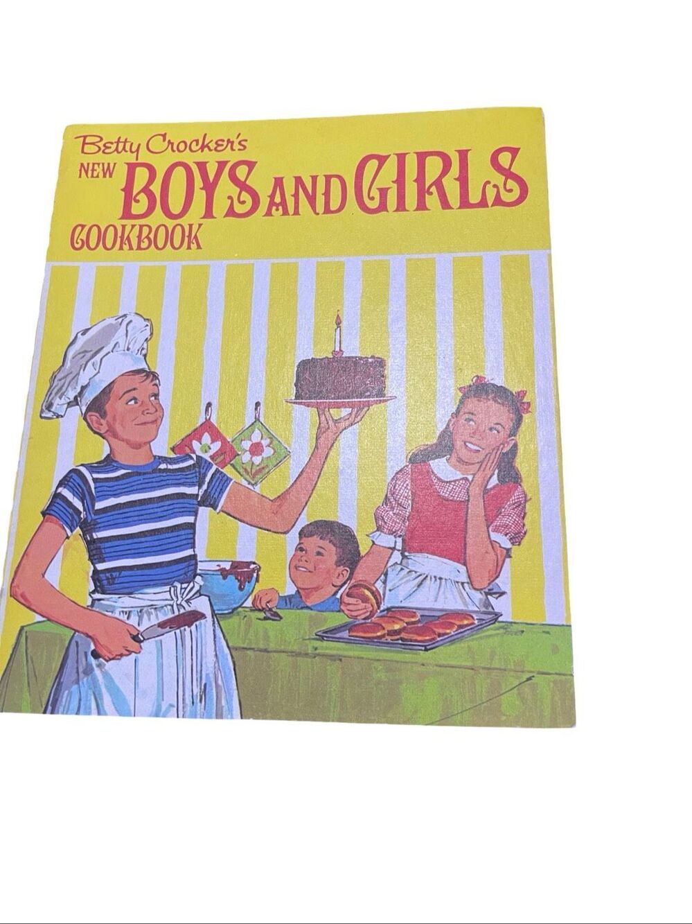 Vintage 70s Betty Crocker's New Boys and Girls Cookbook Spiral Bound Hardcover